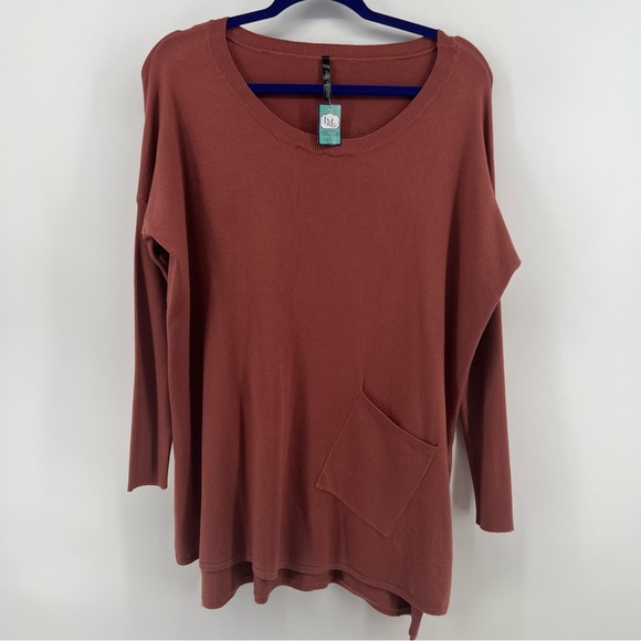 Smell, the roses, new with tag sweater size small - Picture 1 of 9